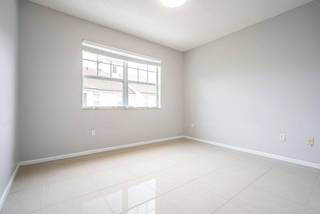 5840 W Sample Road, Unit 301, Coral Springs, FL 33067 Photo