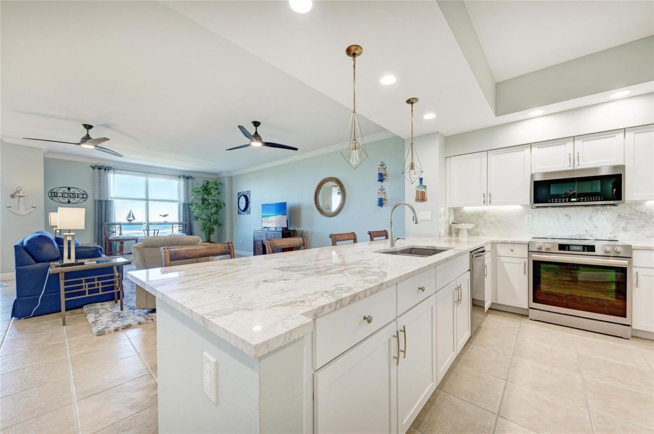 3329 Sunset Key Circle, Unit 407, Punta Gorda, FL 33955 Photo