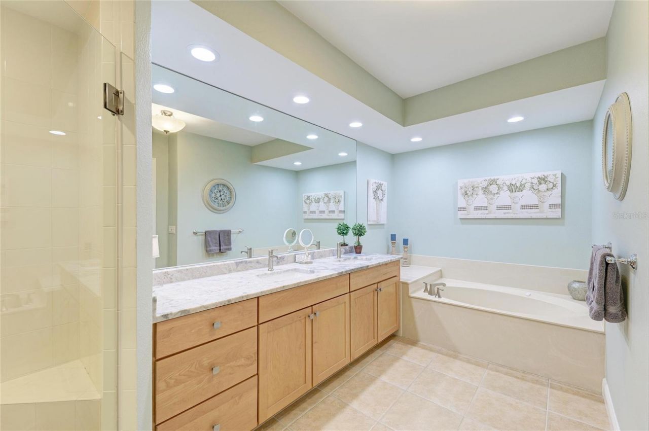 3329 Sunset Key Circle, Unit 407, Punta Gorda, FL 33955 Photo