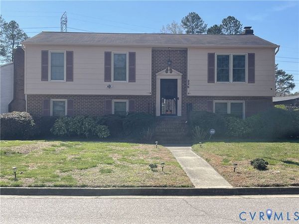 220 Greenwood Drive, Petersburg, VA 23805