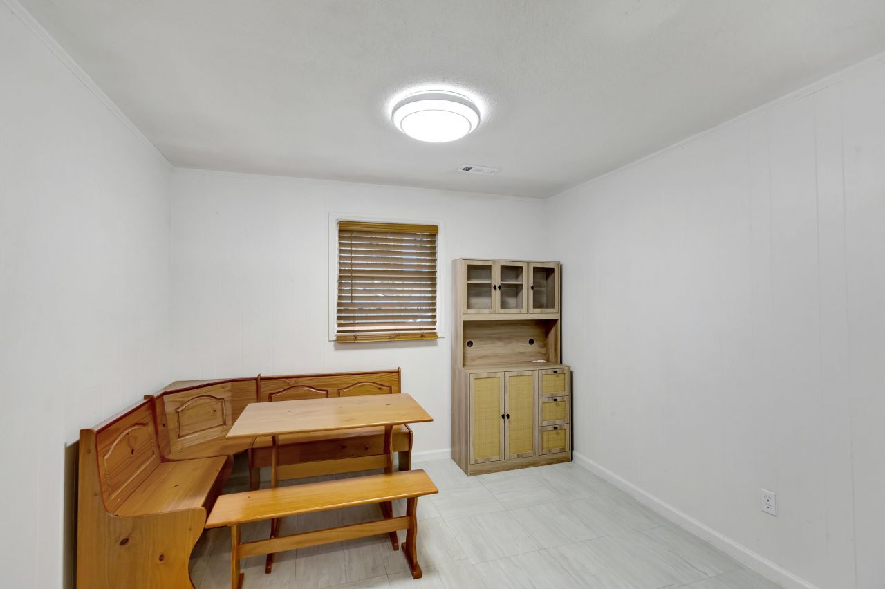 122 Longleaf Drive Photo 10