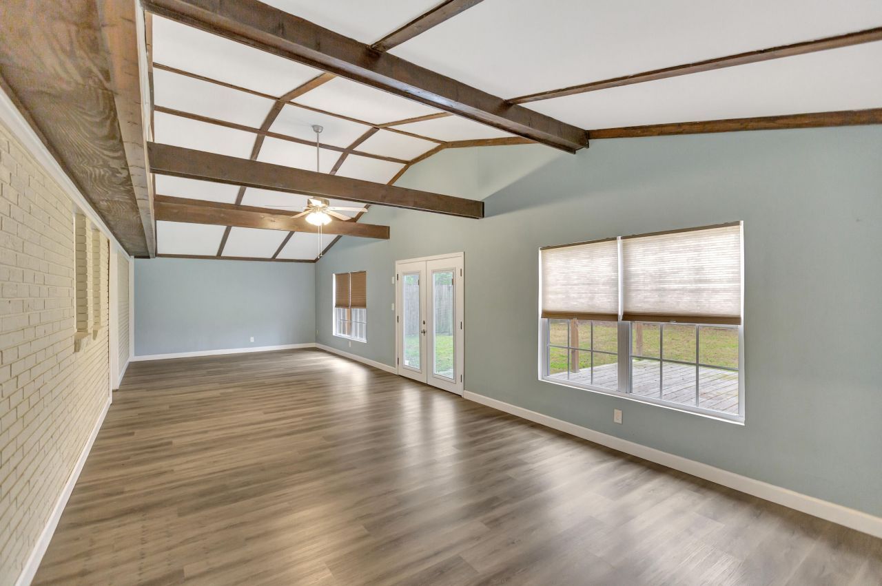 122 Longleaf Drive Photo 12