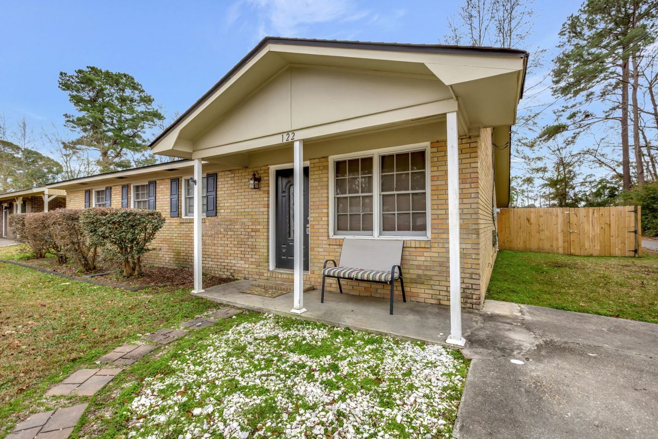 122 Longleaf Drive Photo 4