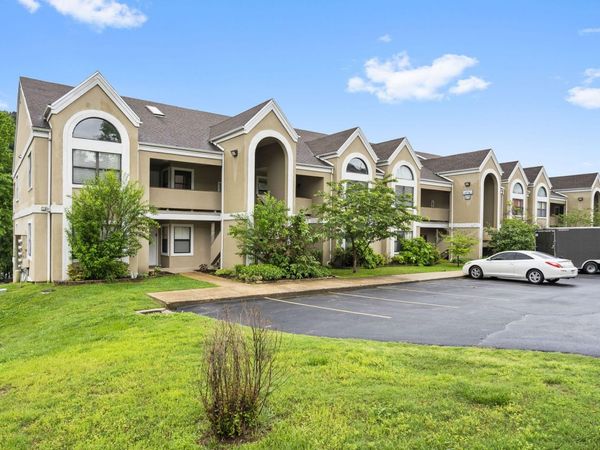 318 Wimbledon Drive, Unit 12, Branson, MO 65616
