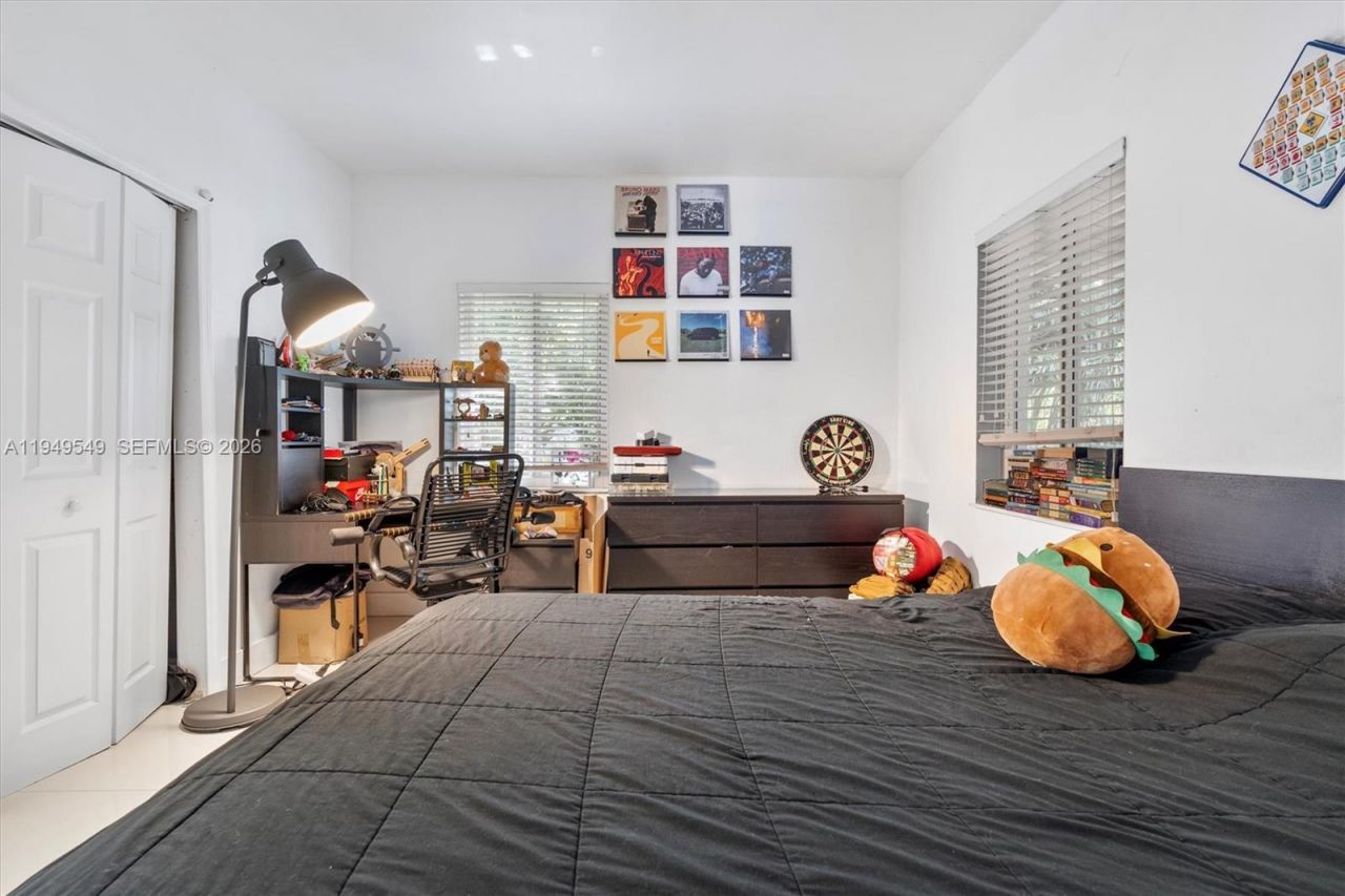 12660 Griffing Blvd, North Miami, FL 33161 Photo