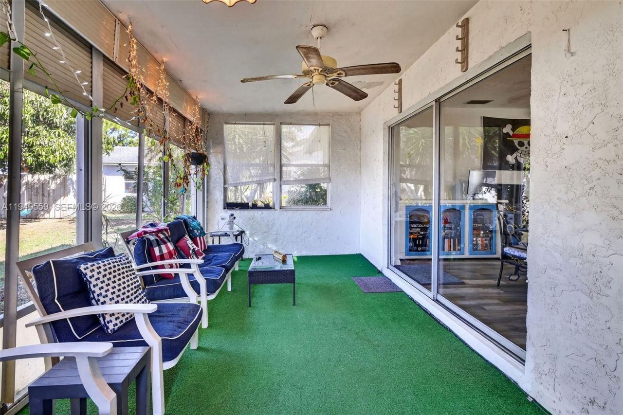 1261 SE Mendavia Ave, Port Saint Lucie, FL 34952 Photo