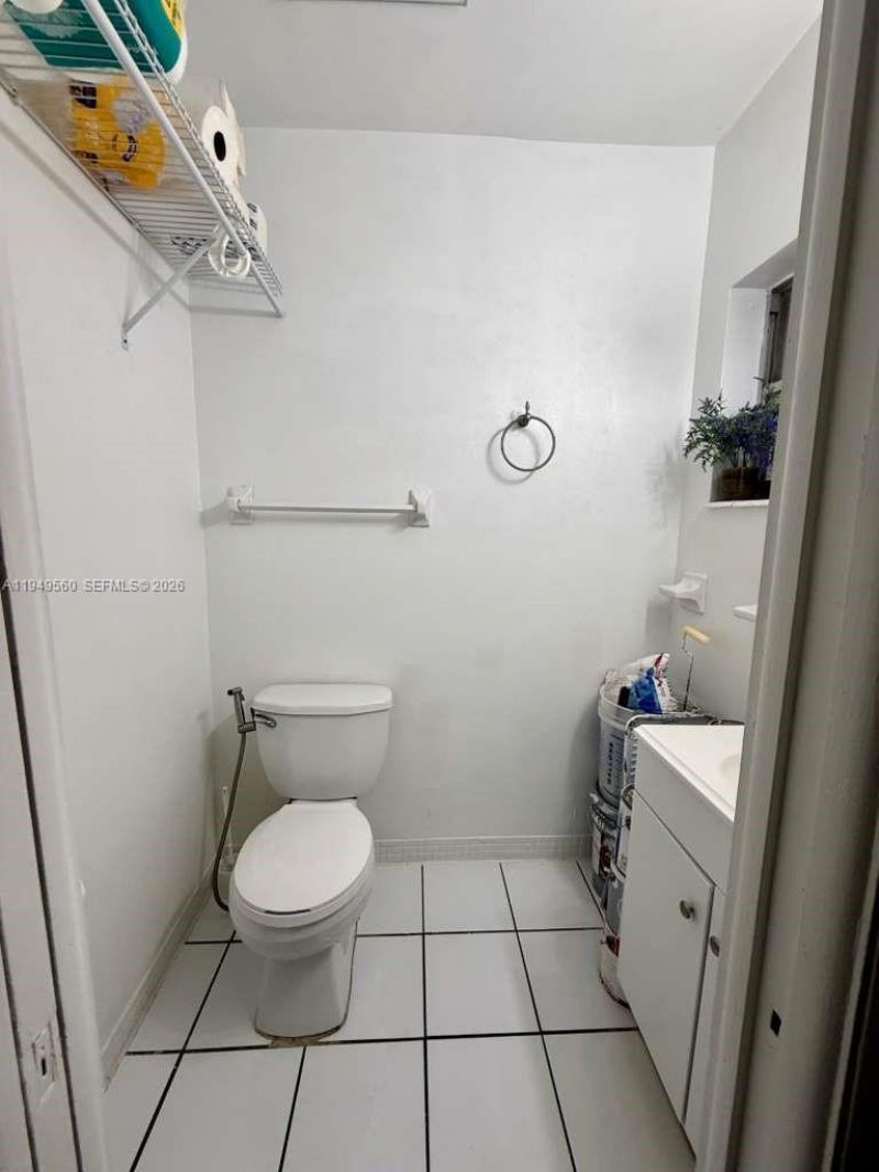 303 NE 187th St, Unit 725, Miami, FL 33179 Photo