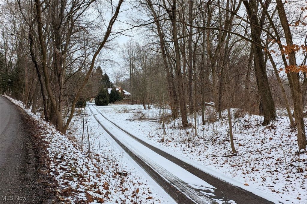 8026 Lee Road, Malvern, OH 44644 Main Photo