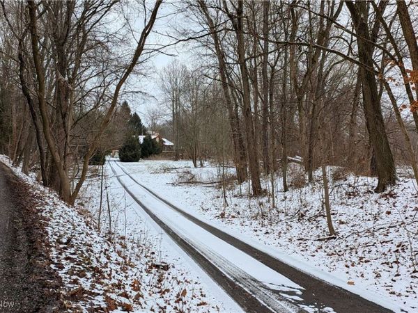 8026 Lee Road, Malvern, OH 44644