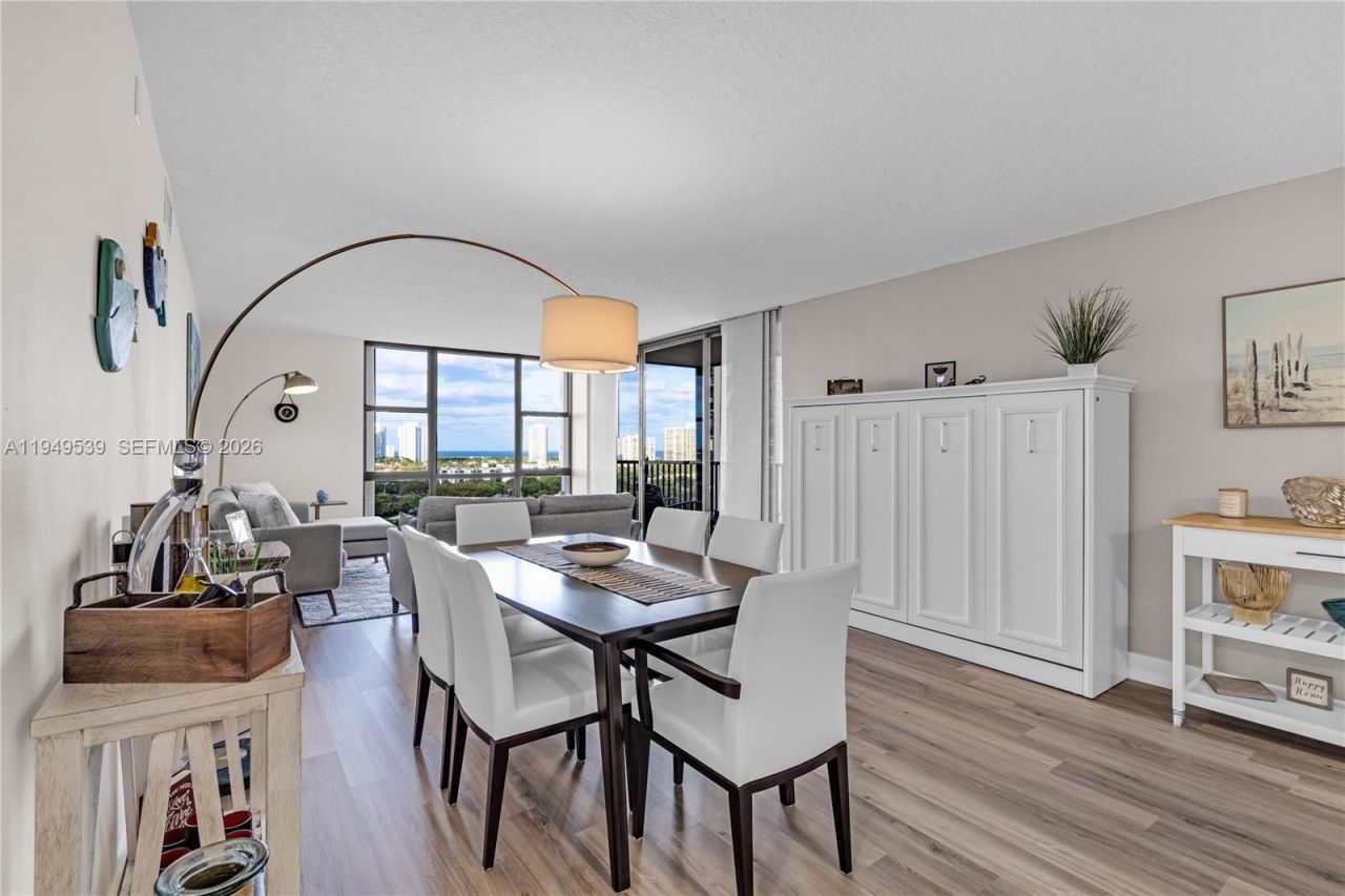 20301 W Country Club Dr , Unit 1623, Aventura, FL 33180 Photo