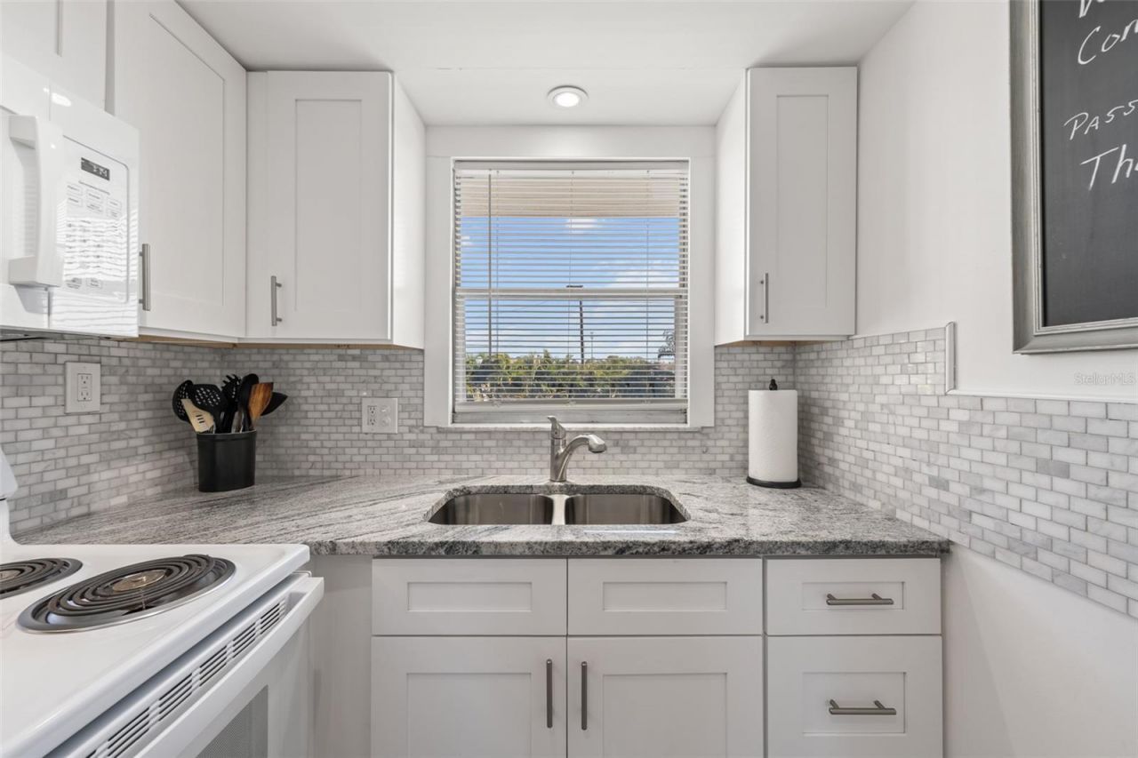 4500 37th Street S, Unit 20, Saint Petersburg, FL 33711 Photo