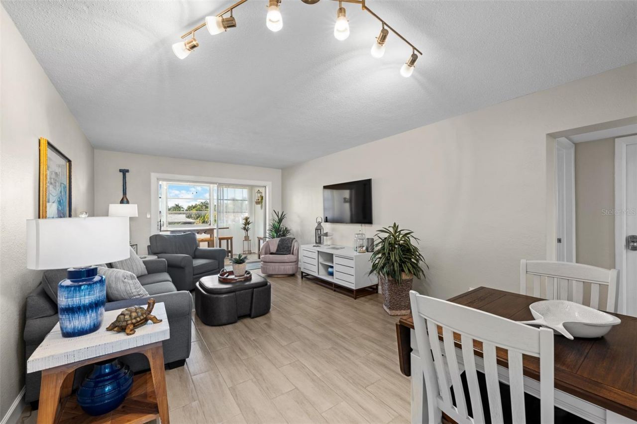 4500 37th Street S, Unit 20, Saint Petersburg, FL 33711 Photo