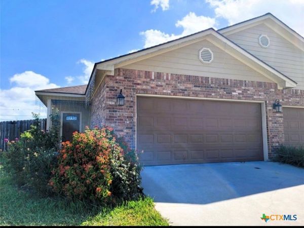112 Teakwood Drive , Victoria, TX 77901