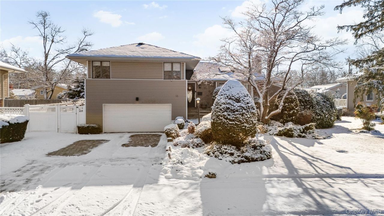 98 Birchwood Park Drive, Jericho, NY 11753 Main Photo