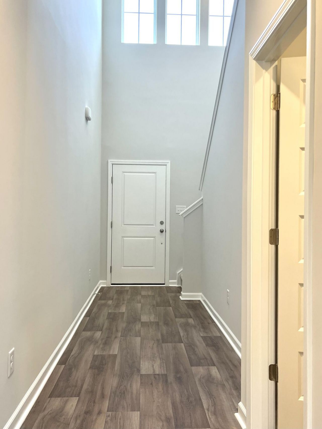 342 Tiliwa Street Photo 9