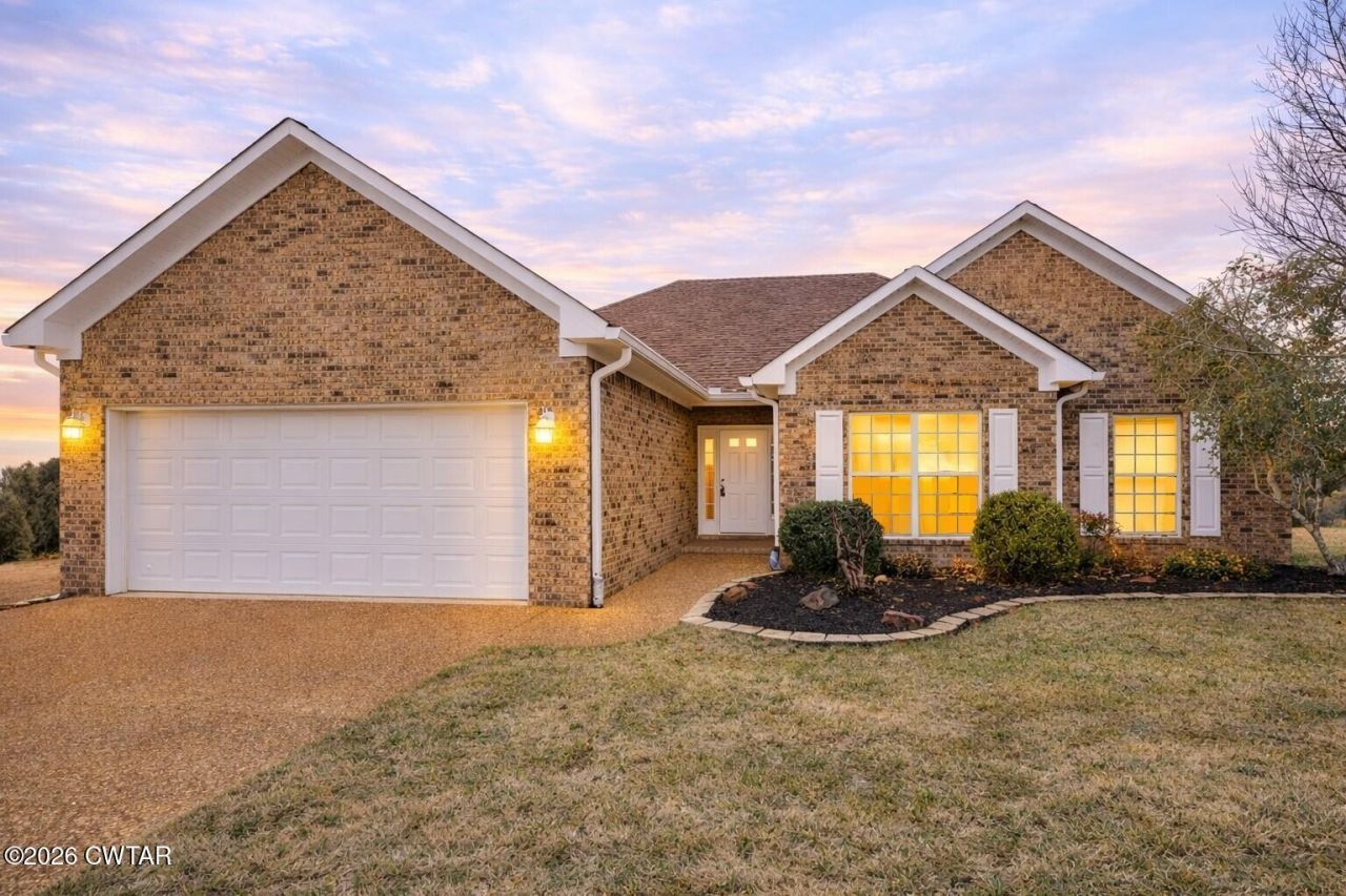 21 Austin Cove, Jackson, TN 38305 Main Photo