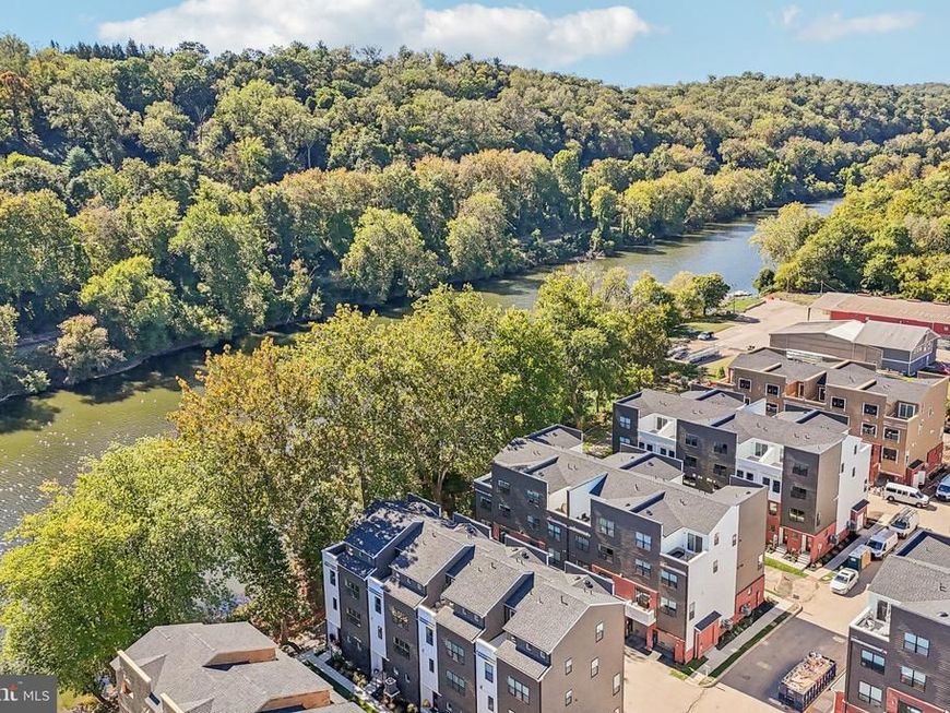 948 Riverplace Drive, Unit 48, Conshohocken, PA 19428 Main Photo