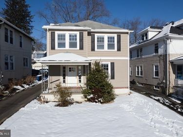 2423 JENKINTOWN ROAD, GLENSIDE, PA 19038