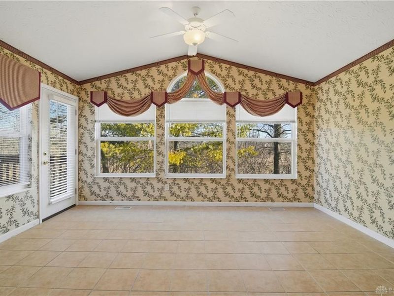 2122 Castle Pines Court, Hamilton, OH 45013 Photo 19