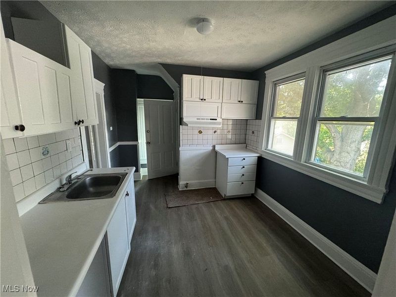 2048 W 95th Street, Cleveland, OH 44102 Photo 14