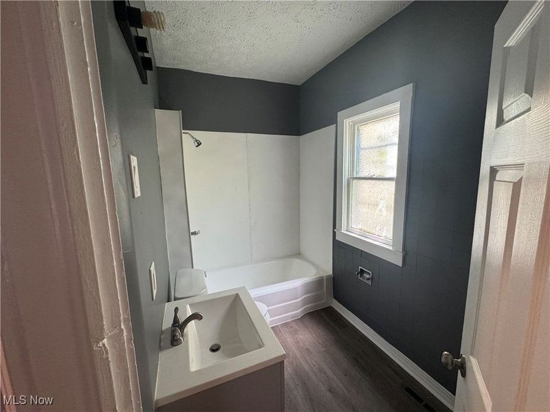 2048 W 95th Street, Cleveland, OH 44102 Photo 27