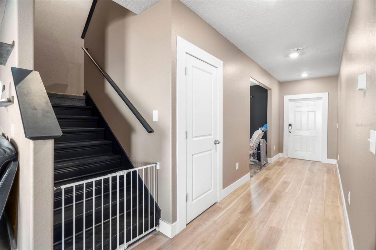 6601 Rainbow Springs Lane, New Port Richey, FL 34653 Photo