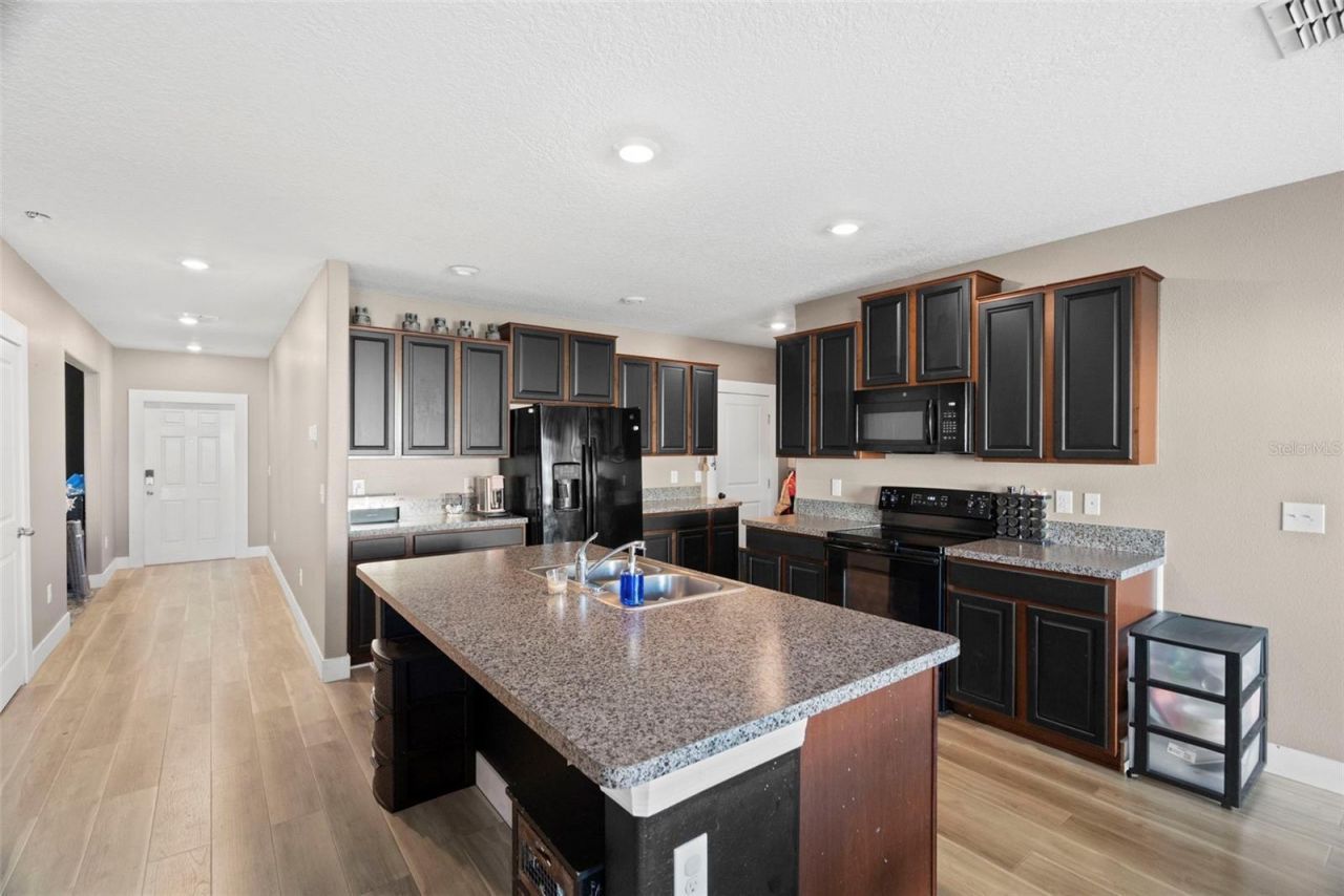 6601 Rainbow Springs Lane, New Port Richey, FL 34653 Photo