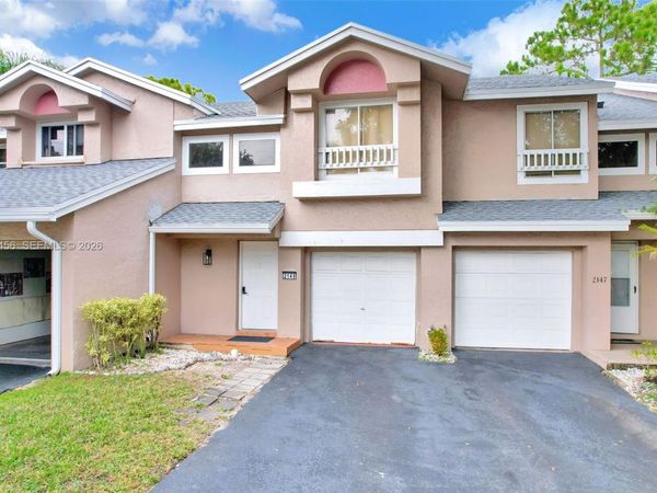 2149 W Discovery Cir W, Unit 1, Deerfield Beach, FL 33442