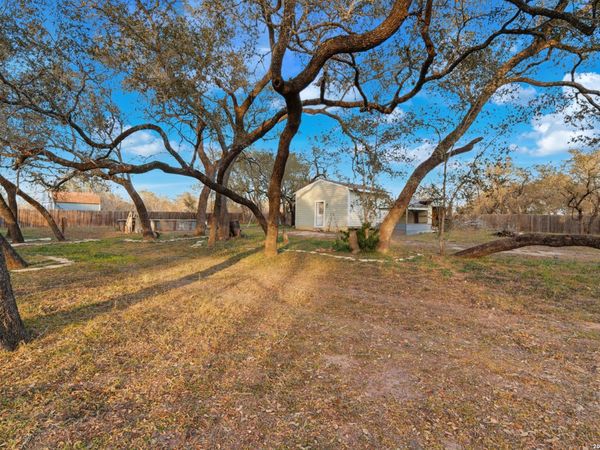5102 Savannah Way, Von Ormy, TX 78073