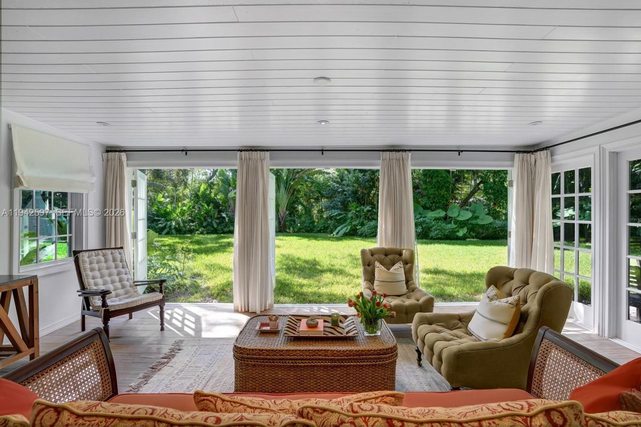 530 Melaleuca Ln, Miami, FL 33137 Photo