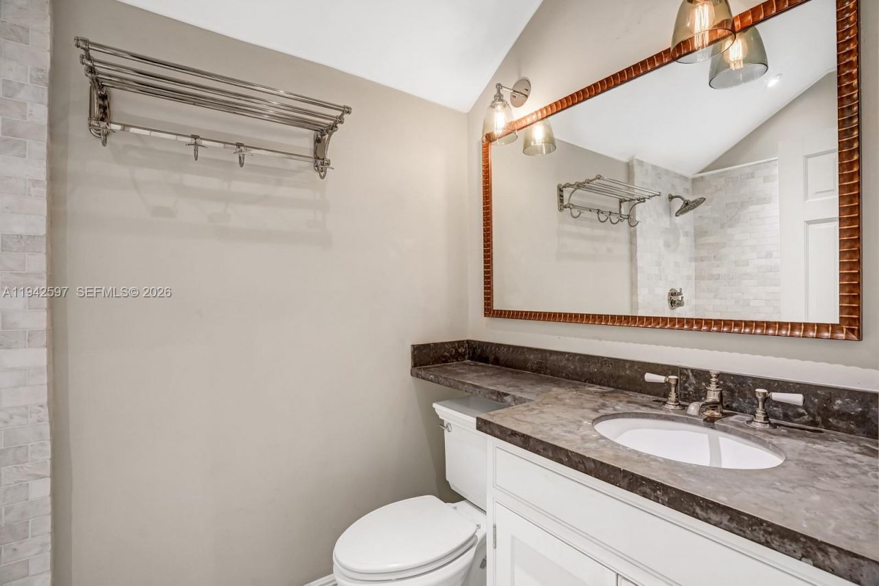 530 Melaleuca Ln, Miami, FL 33137 Photo