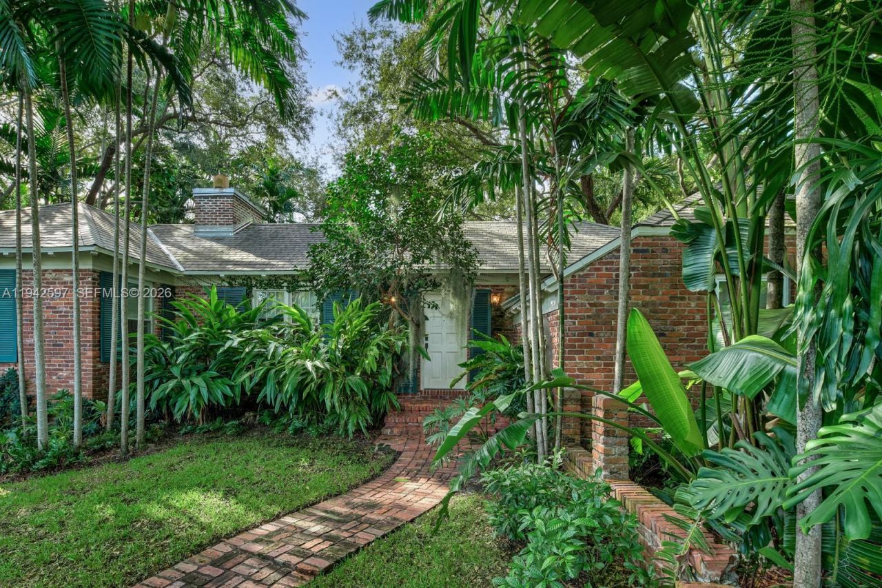 530 Melaleuca Ln, Miami, FL 33137 Photo