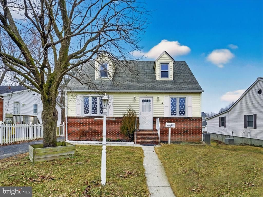 222 Chelsea Road, Pasadena, MD 21122 Main Photo