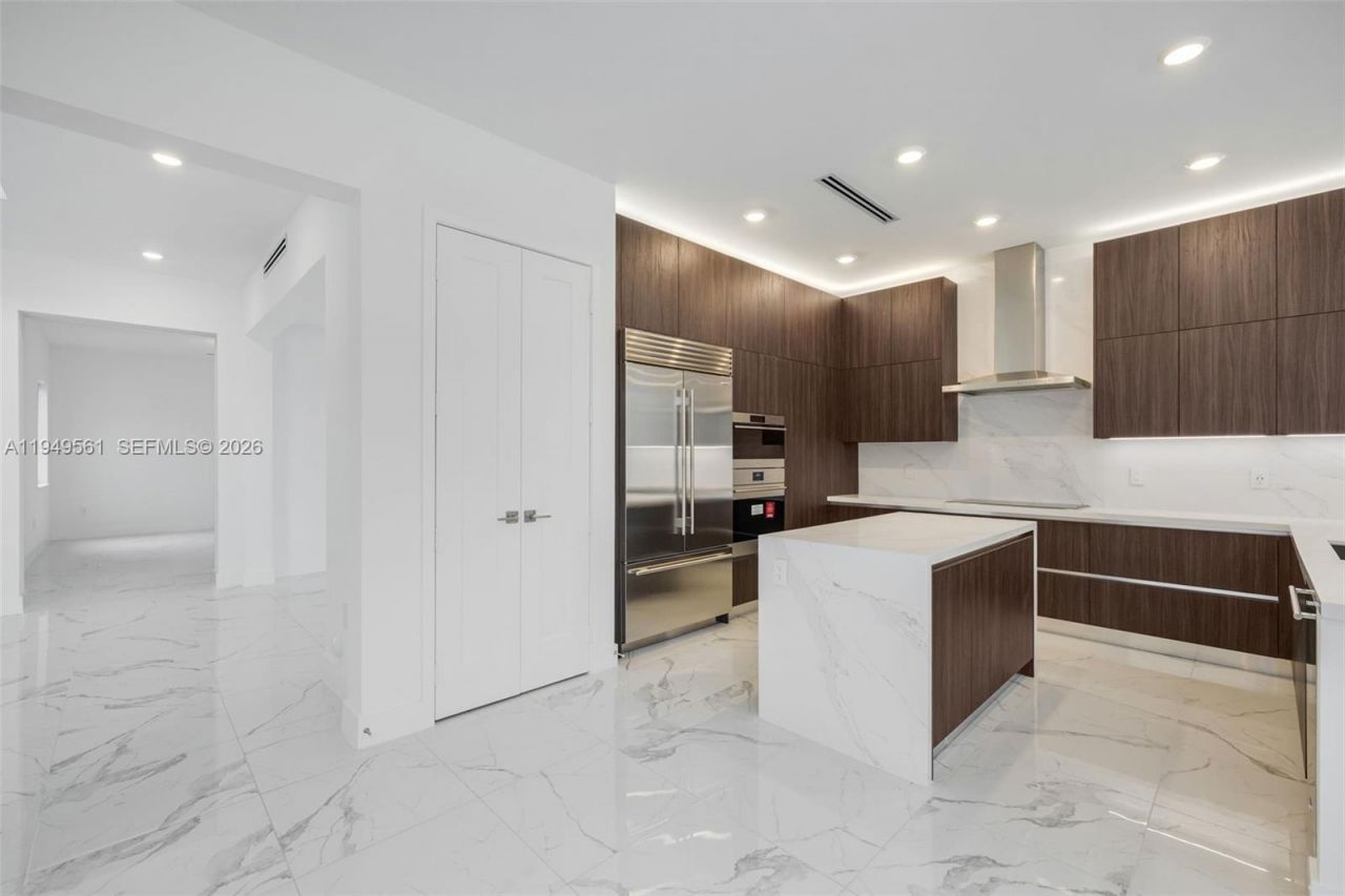 19749 NE 16th Pl, Unit 19749, Miami, FL 33179 Photo