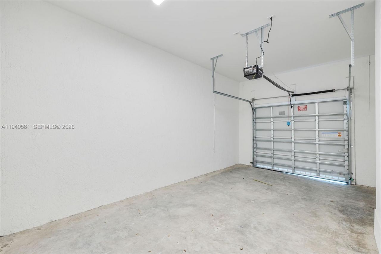 19749 NE 16th Pl, Unit 19749, Miami, FL 33179 Photo