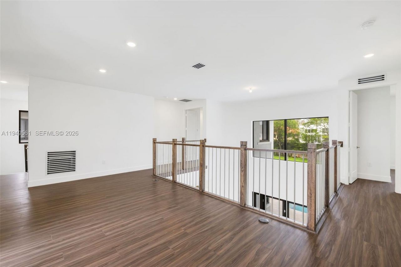 19749 NE 16th Pl, Unit 19749, Miami, FL 33179 Photo