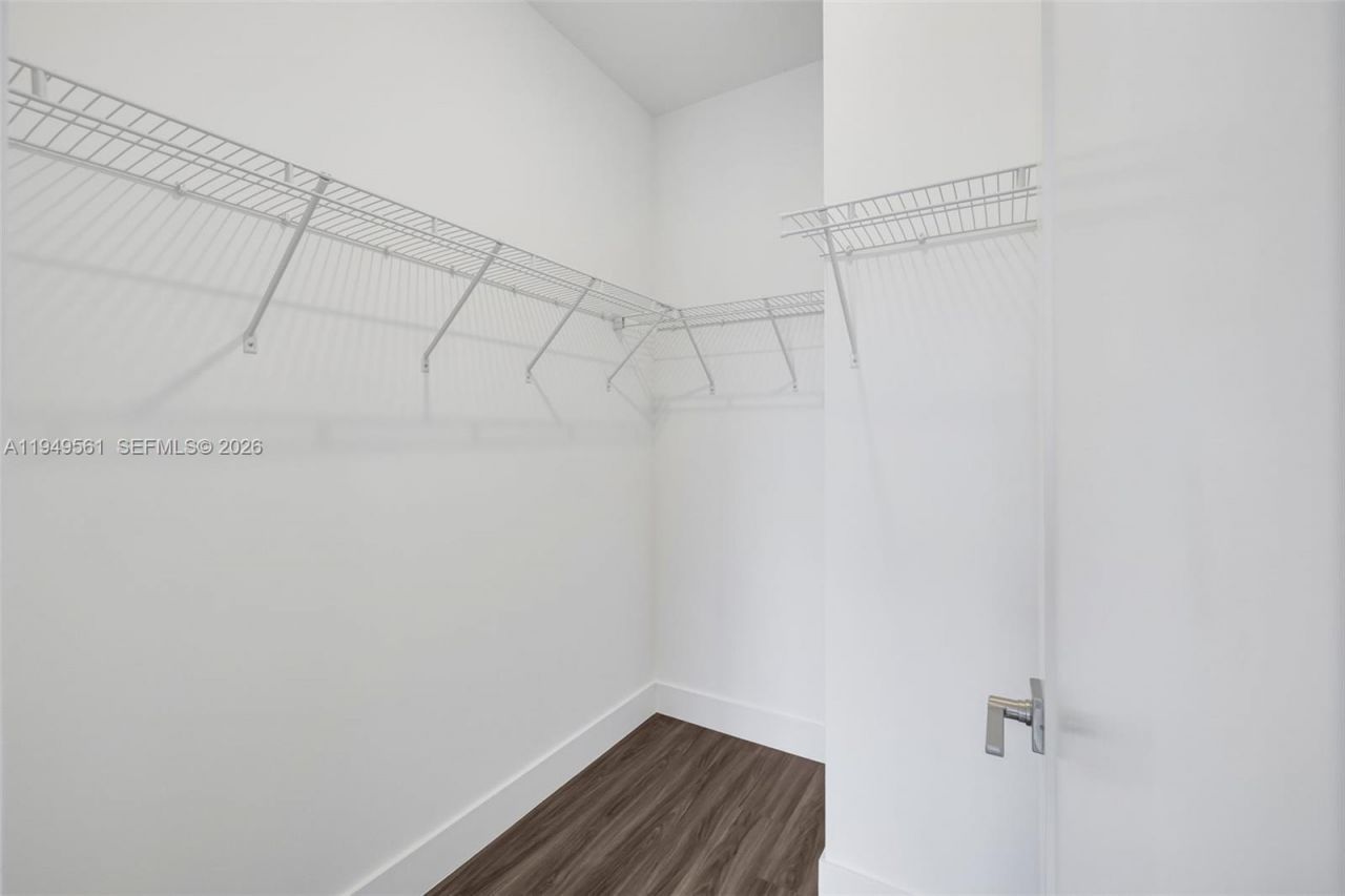 19749 NE 16th Pl, Unit 19749, Miami, FL 33179 Photo