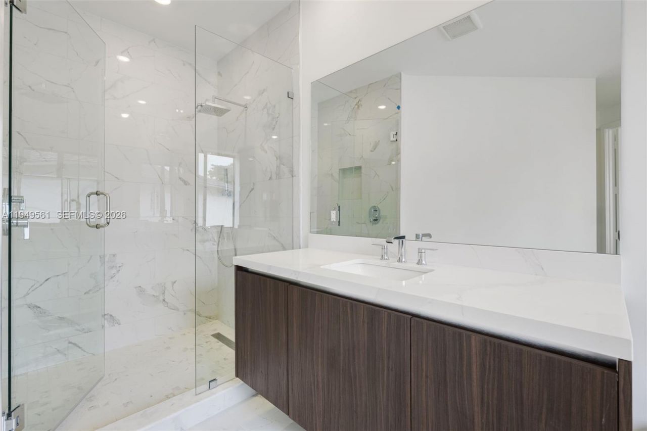 19749 NE 16th Pl, Unit 19749, Miami, FL 33179 Photo