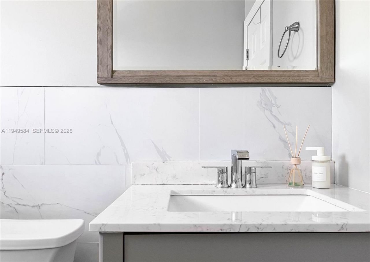 3390 SW 21st St , Fort Lauderdale, FL 33312 Photo