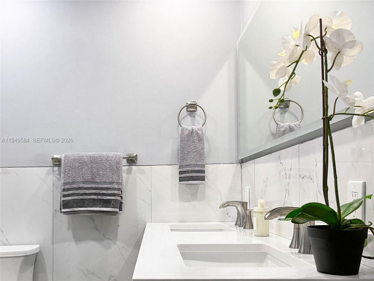 3390 SW 21st St , Fort Lauderdale, FL 33312 Photo