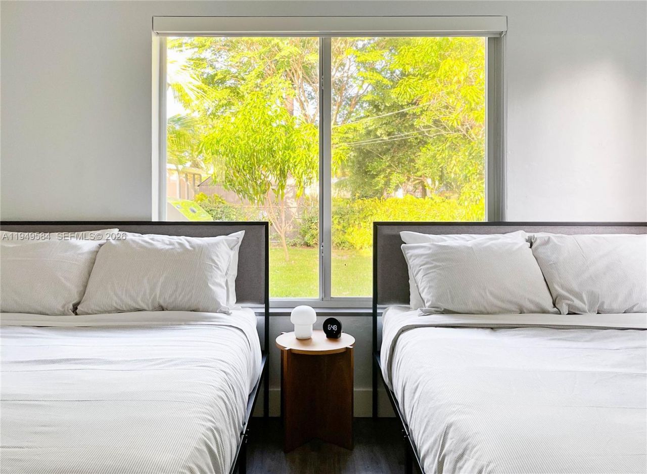 3390 SW 21st St , Fort Lauderdale, FL 33312 Photo