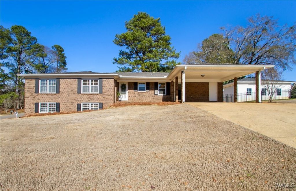 7815 Woodlawn Circle, Tuscaloosa, AL 35405 Main Photo