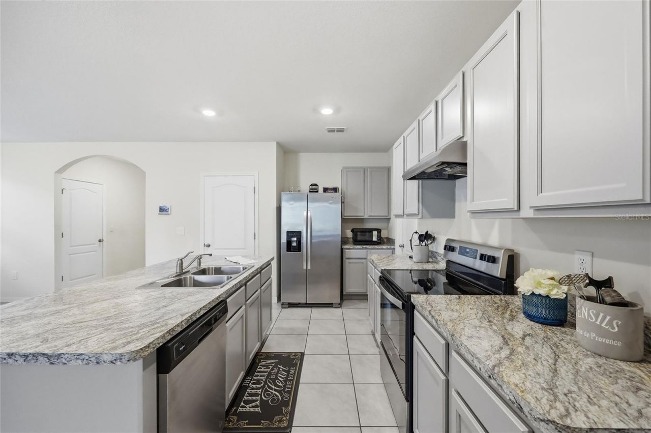 706 Chinoy Road, Davenport, FL 33837 Photo
