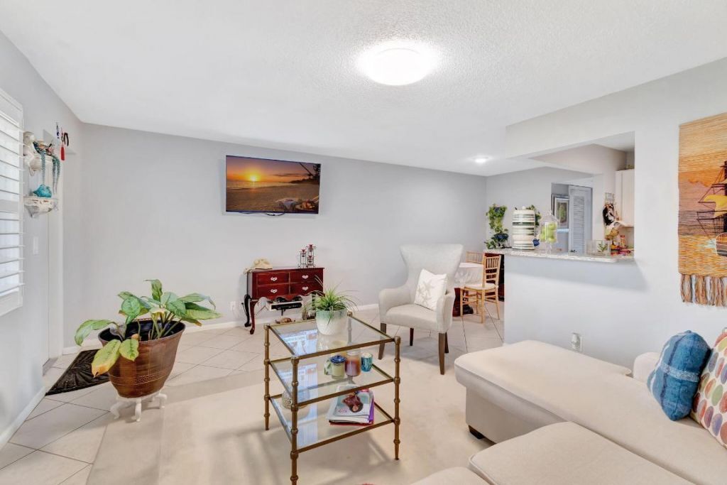 46 Andover B, West Palm Beach, FL 33417 Photo