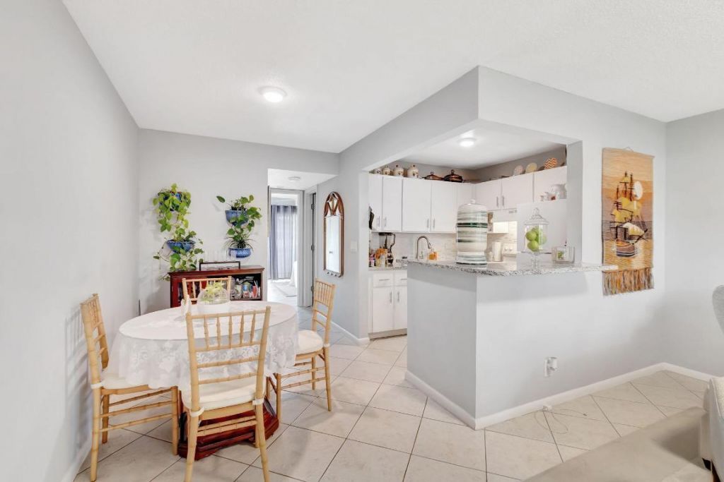46 Andover B, West Palm Beach, FL 33417 Photo