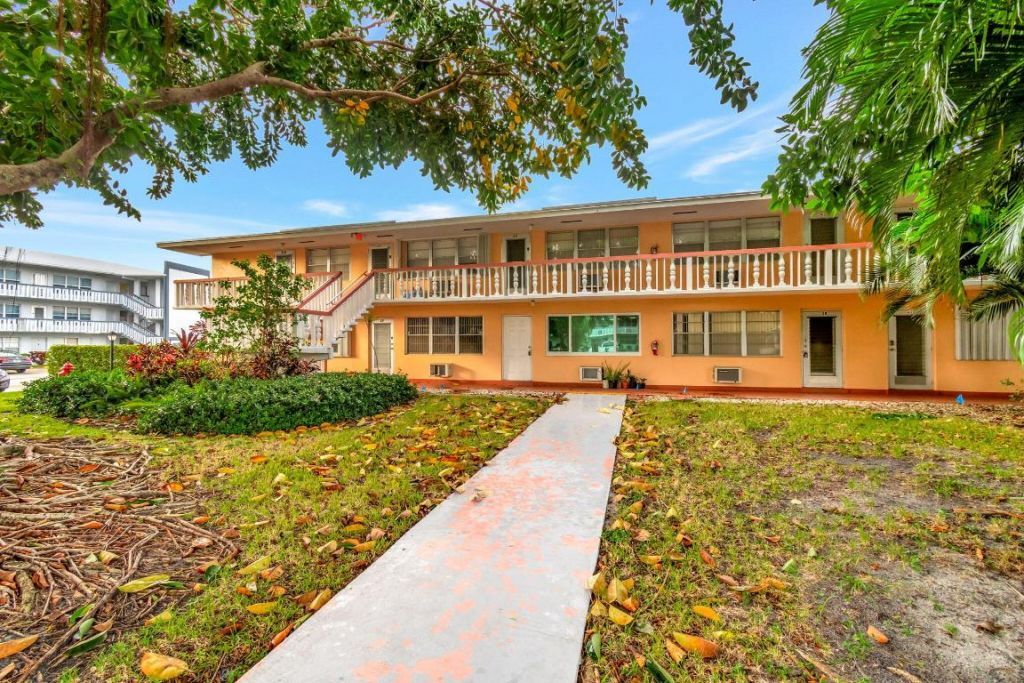 46 Andover B, West Palm Beach, FL 33417 Photo