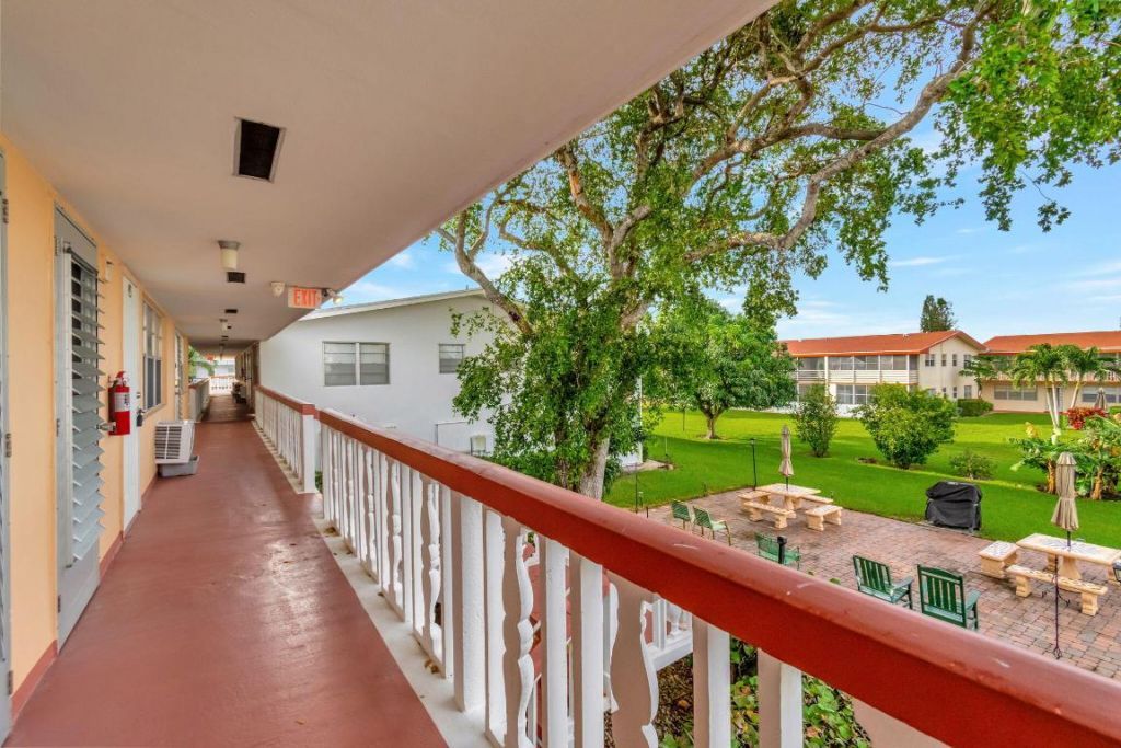 46 Andover B, West Palm Beach, FL 33417 Photo