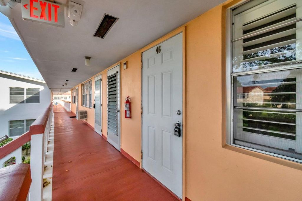 46 Andover B, West Palm Beach, FL 33417 Photo
