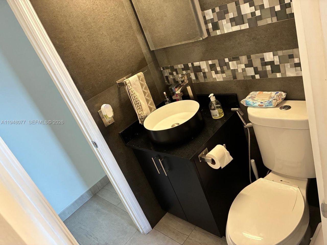 6820 W Flagler St, Unit 405, Miami, FL 33144 Photo