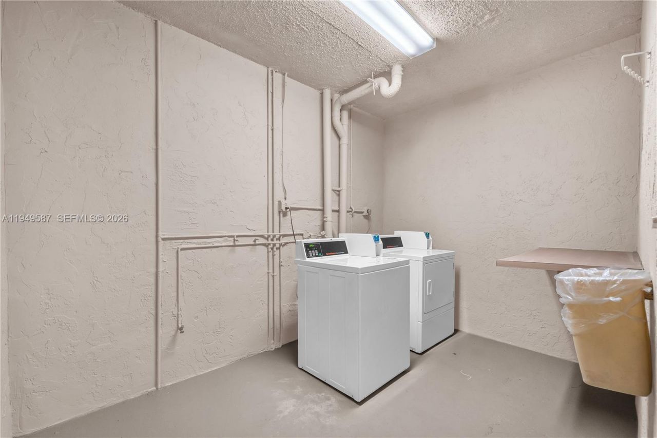 7820 Camino Real, Unit J316, Miami, FL 33143 Photo